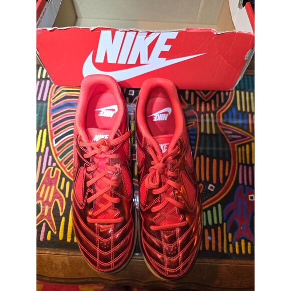 Nike Gato LV8 Metallic Crimson Indoor Soccer Futsal Shoes Mens 11 IB3566-600